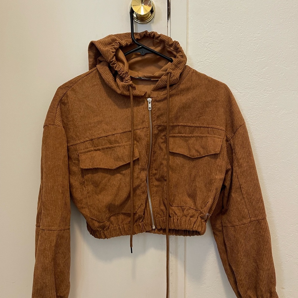 NWOT Cropped Corduroy Jacket 🐻